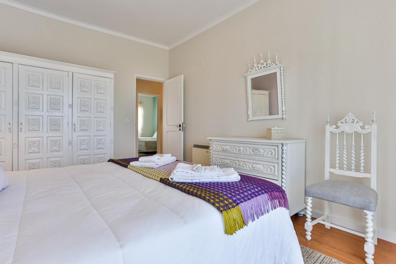 Caparica Sun Beach Villa ชาร์เนกา ภายนอก รูปภาพ