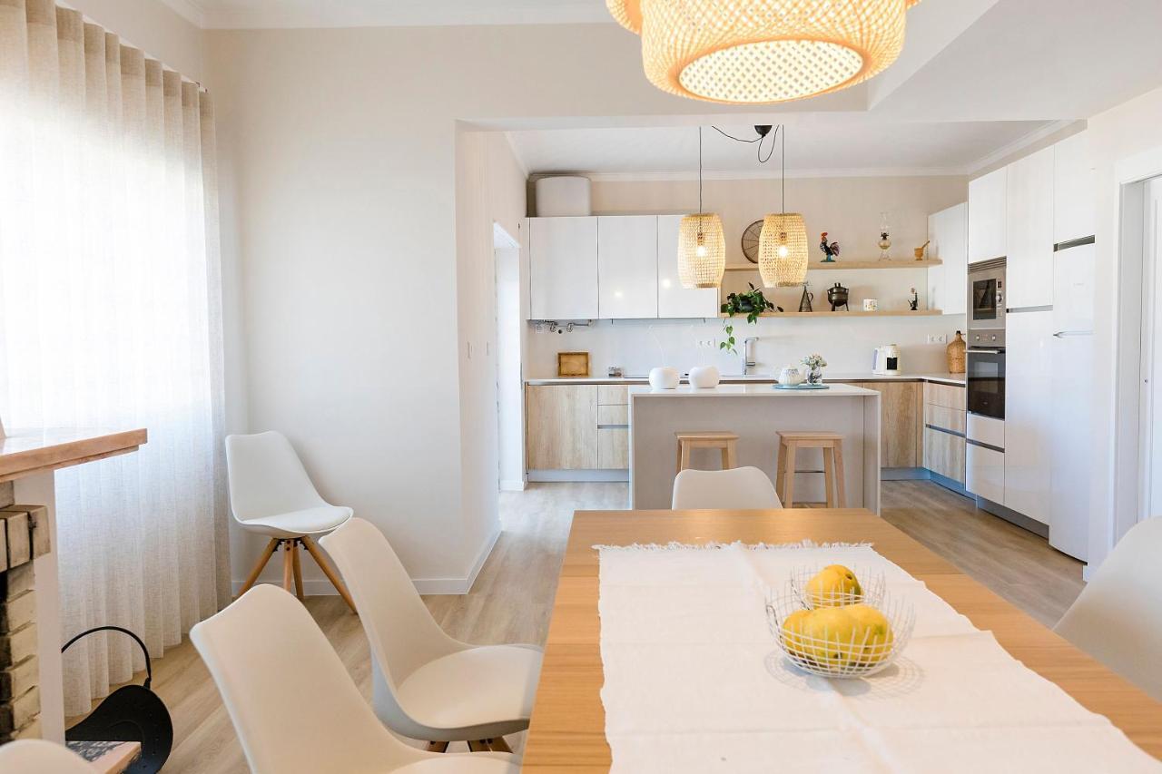 Caparica Sun Beach Villa ชาร์เนกา ภายนอก รูปภาพ