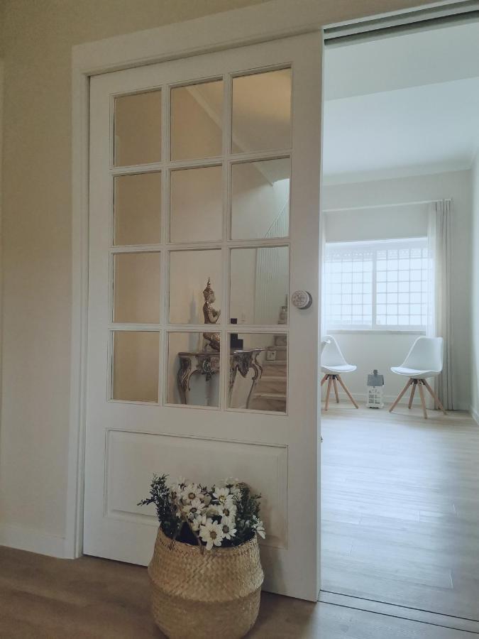 Caparica Sun Beach Villa ชาร์เนกา ภายนอก รูปภาพ
