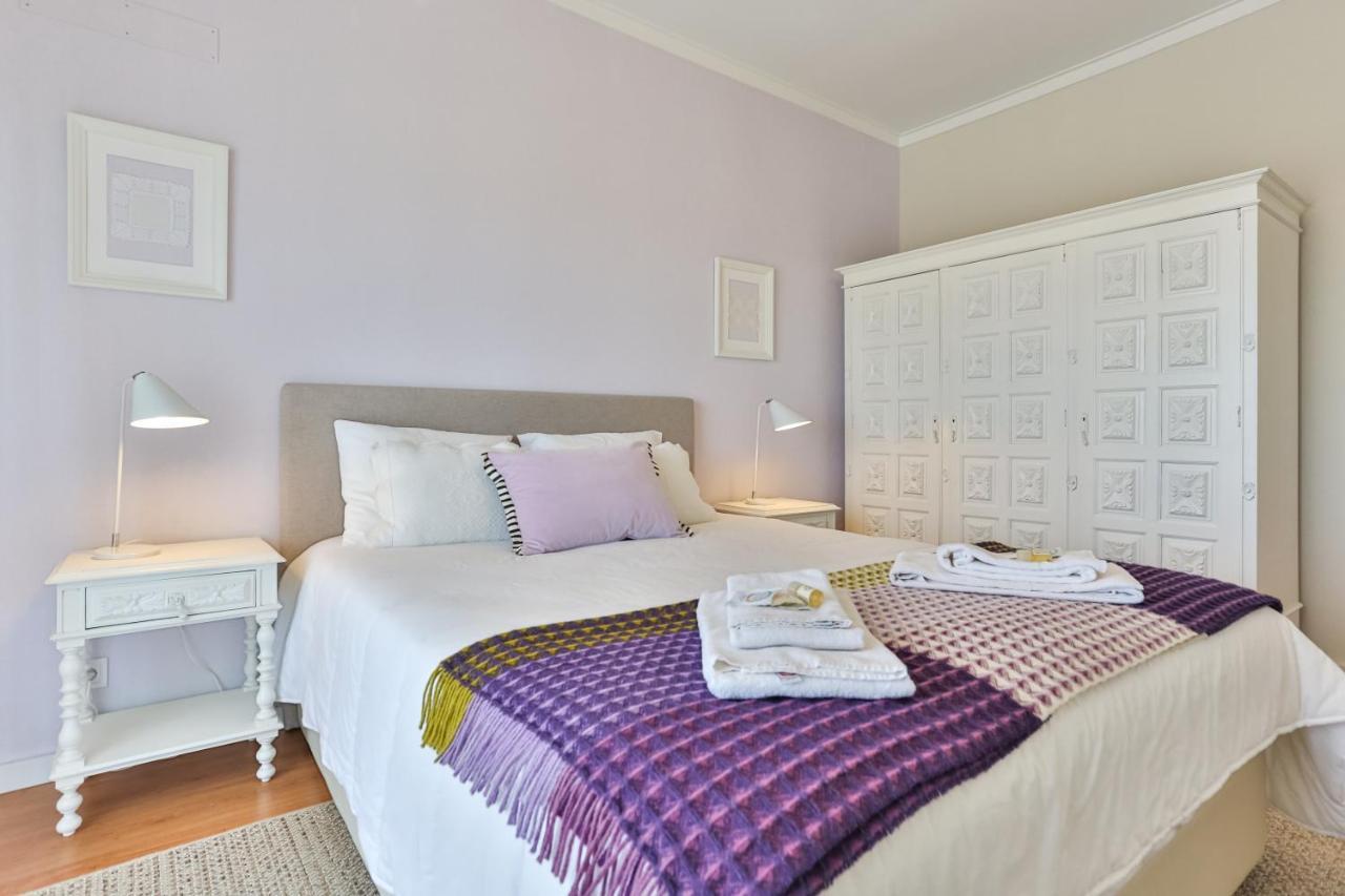 Caparica Sun Beach Villa ชาร์เนกา ภายนอก รูปภาพ